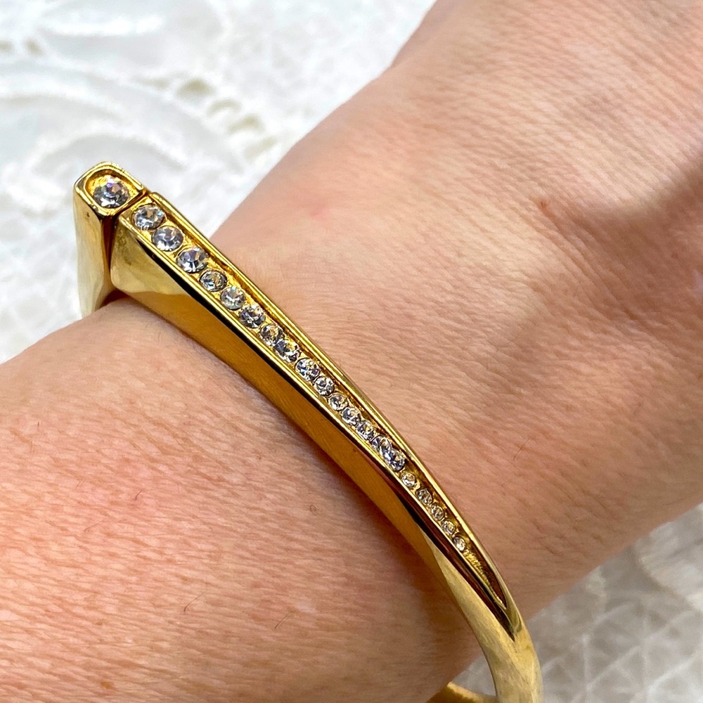 Steel by Design stainless steel magnetic closure bracelet in gold-tone 🌼
